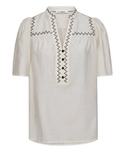 Indlæs billede til gallerivisning CO' COUTURE Notis SS Blouse Off White
