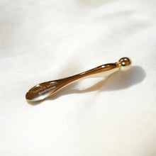 Indlæs billede til gallerivisning NATALIE MARIA Applicator Gua Sha Roll
