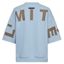 Indlæs billede til gallerivisning HAUTE L'AMITIE Maxi Split Logo Sweat Blue
