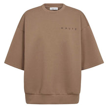 Indlæs billede til gallerivisning HAUTE L'AMITIE Maxi Split Logo Sweat Walnut
