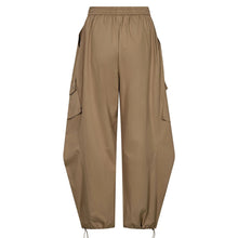 Indlæs billede til gallerivisning HAUTE L'AMITIE Air Zip Pant Walnut
