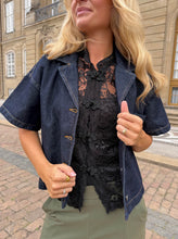 Indlæs billede til gallerivisning BLACK COLOUR Bcrosa Napoleon Top Black
