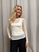 Indlæs billede til gallerivisning BLACK COLOUR Bcjessie Mesh Blouse Creme
