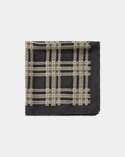 Indlæs billede til gallerivisning SOFIE SCHNOOR INASSW SILK SCARF Dark Grey
