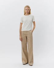 Indlæs billede til gallerivisning SOFIE SCHNOOR Izza Trousers Dark Sand
