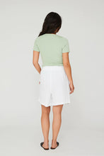 Indlæs billede til gallerivisning A VIEW Lerke New Shorts White
