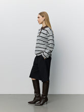 Indlæs billede til gallerivisning SOFIE SCHNOOR Priasw Stripe Polo Grey

