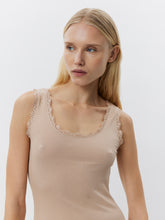 Indlæs billede til gallerivisning SOFIE SCHNOOR Ulrikke Top Beige
