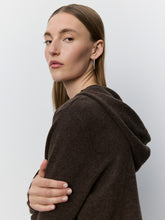 Indlæs billede til gallerivisning SOFIE SCHNOOR Cassie Knit Hoodie Dark Coffee
