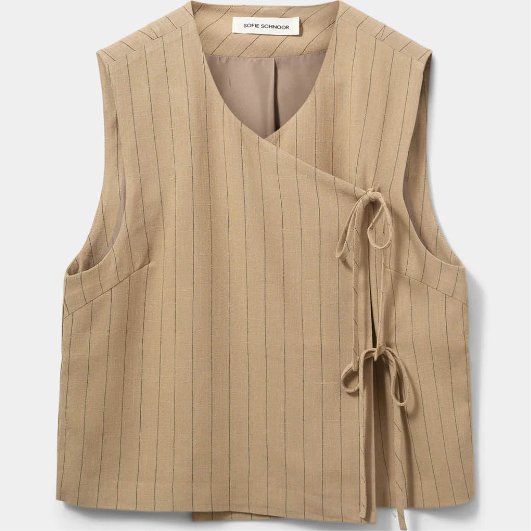 SOFIE SCHNOOR s251306 Cailinsw Vest Light brown