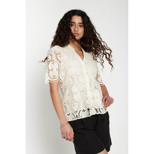 Indlæs billede til gallerivisning BRUUN BAZAAR Ravenea Eresa Shirt Vanilla Ice
