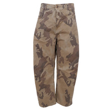 Indlæs billede til gallerivisning BLACK COLOUR Bcaila Barrel Pant Brown Camouflage
