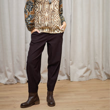 Indlæs billede til gallerivisning BLACK COLOUR Bcbeverly Barrel Pant Black Coffee
