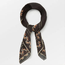 Indlæs billede til gallerivisning BECK SÖNDERGAARD Brombeere Cotta Scarf Black
