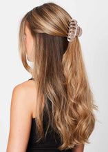 Indlæs billede til gallerivisning SUI AVA Laura Sparkle Middle Brown
