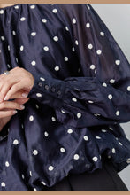 Indlæs billede til gallerivisning CO' COUTURE Dita Dot Ballon Blouse Navy
