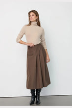 Indlæs billede til gallerivisning CO' COUTURE Luna Long Skirt Dusty Army
