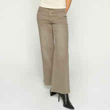 Indlæs billede til gallerivisning MOS MOSH Dara Shadow Pant Light Grey Regular
