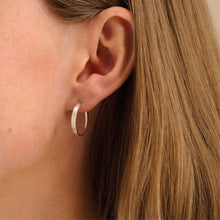 Indlæs billede til gallerivisning PERNILLE CORYDON Small Eclipse Earrings
