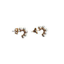 Indlæs billede til gallerivisning PICO COPENHAGEN Electrine Studs Pearl
