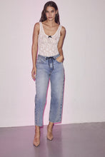 Indlæs billede til gallerivisning HAUTE L&#39;AMITIE Lami Crop String Tie Bleached Denim
