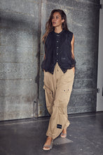 Indlæs billede til gallerivisning HAUTE L'AMITIE Air Zip Pant Walnut
