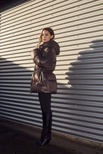 Indlæs billede til gallerivisning HAUTE L'AMITIE Climb Puffer Jacket Mocca
