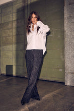 Indlæs billede til gallerivisning HAUTE L&#39;AMITIE Hole Lurex Knit Pant Sort
