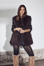 Indlæs billede til gallerivisning HAUTE L'AMITIE Lagotto Fur Vest Mocca
