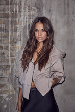 Indlæs billede til gallerivisning HAUTE L'AMITIE Maxi Split Zip Hoodie Beige
