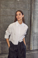 Indlæs billede til gallerivisning HAUTE L&#39;AMITIE Pearl Crop Shirt White
