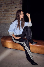 Indlæs billede til gallerivisning HAUTE L'AMITIE Sweat Mix Blue Stripe Shirt
