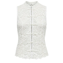 Indlæs billede til gallerivisning JDY Isolde Buttons Lace Top Cloud Dancer
