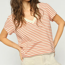 Indlæs billede til gallerivisning MOS MOSH Kala V-SS Stripe Tee Spicy Orange
