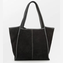 Indlæs billede til gallerivisning BECK SÖNDERGAARD Suede Laurel Bag Sort
