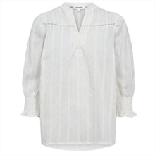 Indlæs billede til gallerivisning CO&#39; COUTURE Maddie Frill SS Shirt White
