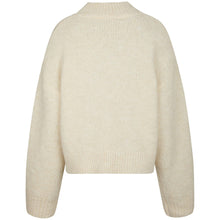 Indlæs billede til gallerivisning NEO NOIR Paulina Fluffy Knit Blouse Off White
