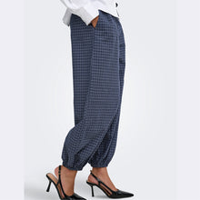 Indlæs billede til gallerivisning JDY Peggy Check Loose Pant Navy
