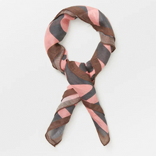 Indlæs billede til gallerivisning BECK SÖNDERGAARD Permilia Sico Scarf Coral Almond Pink
