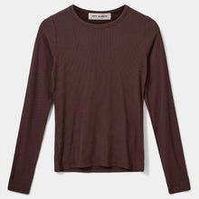 Indlæs billede til gallerivisning SOFIE SCHNOOR Petriciasw T-shirt Ls Dark Plum
