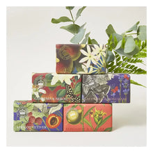 Indlæs billede til gallerivisning KEW GARDENS Summer Rose Soap 240 g
