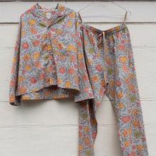 Indlæs billede til gallerivisning CRAFT SISTERS Pyjamas Blockprint Summer Flower

