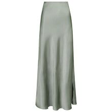 Indlæs billede til gallerivisning NEO NOIR Vicky Heavy Sateen Skirt Smoke Green
