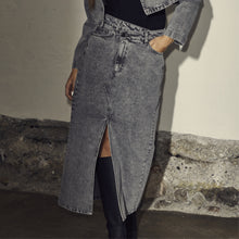 Indlæs billede til gallerivisning CO&#39; COUTURE Vika Asym Slit Skirt Mid Grey
