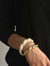 Indlæs billede til gallerivisning PICO COPENHAGEN Vanessa Resin Bracelet Ivory
