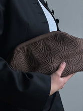 Indlæs billede til gallerivisning PICO COPENHAGEN Shelly Clutch Brown
