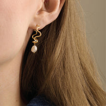 Indlæs billede til gallerivisning PERNILLE CORYDON Small Bay Earring (guld/sølv)
